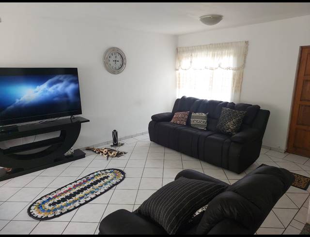 3 BEDROOM APARTMENT RENTED IN ARBORETUM